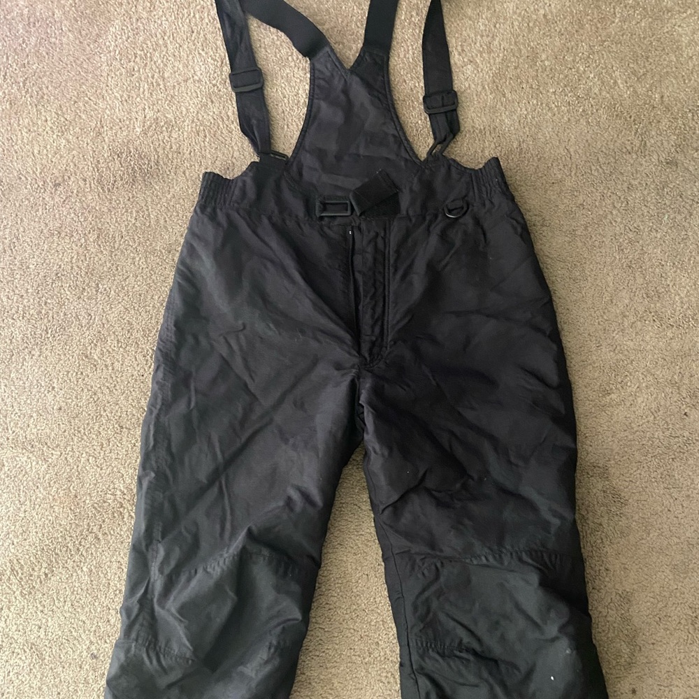 Long pant with suspenders attached